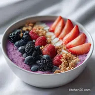 Beeren Smoothie Bowl in 5 Minuten