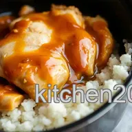 Easy Crockpot Jezebel Chicken with Sweet Sauce: A Dinner Delight!