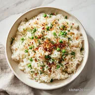 Garlic Butter Rice for 4 Servings: Fluffy and Golden