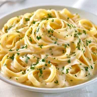 One Pan Garlic Parmesan Pasta in 20 Mins