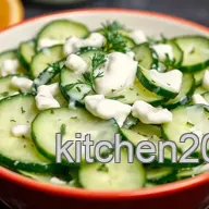 My Easy & Refreshing Creamy Cucumber Salad with Sour Cream