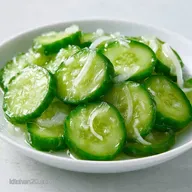 Refrigerator Cucumber Pickles: Crunchy