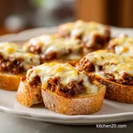 Sloppy Joe French Bread Pizza: Crispy