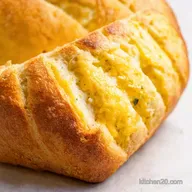 Ultimate Cheesy Garlic Bread Recipe PullApart Perfection