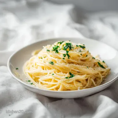 One Pot Creamy Garlic Pasta in 20 Minutes