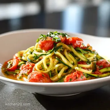 Tomato Zucchini Pasta Recipe in 25 Minutes Recipe Card