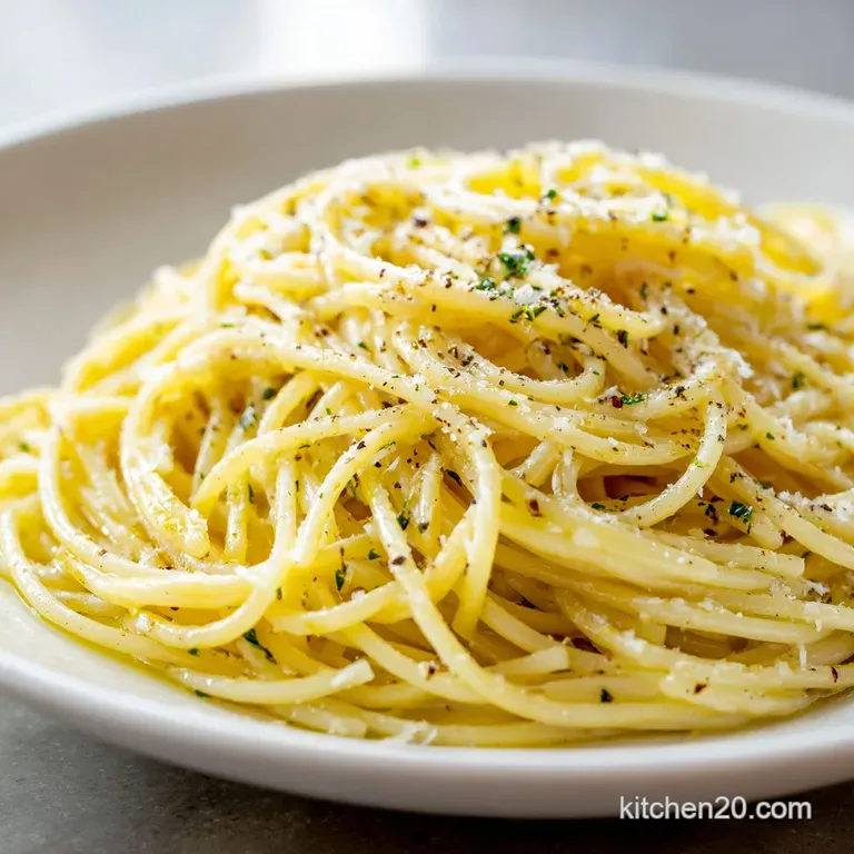 Garlic Parmesan Pasta: Velvety Cream Sauce